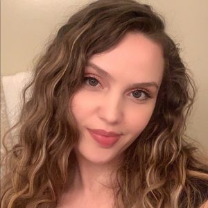 Meet your Posher, Teressa